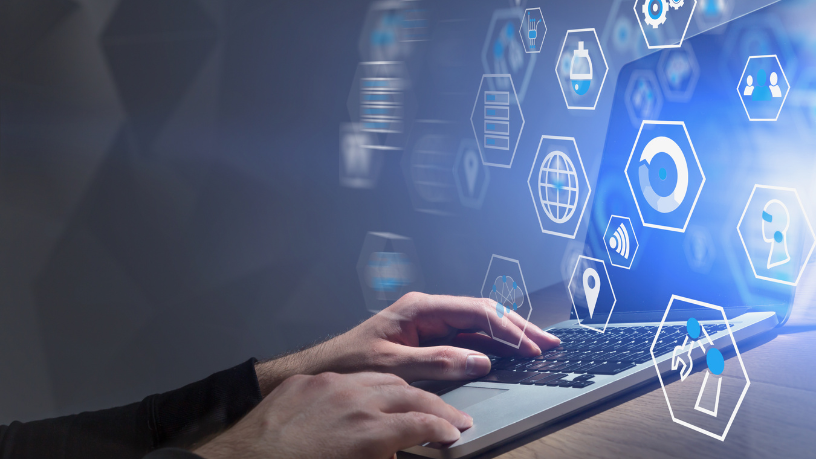 Segundo a Nexdata Tecnologia LTDA, escolher entre GED e SIGAD depende do nível de controle, auditoria e ciclo de vida documental exigido pela organização.