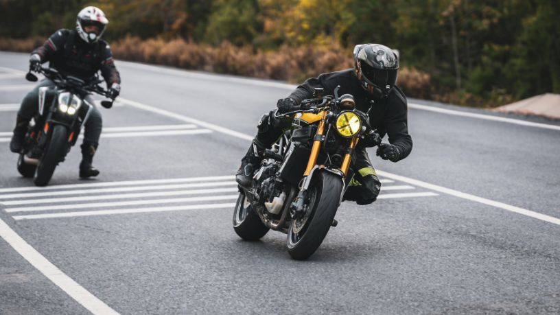 Com Teciomar Ábila, descubra a adrenalina e o fascínio das pistas sobre duas rodas.