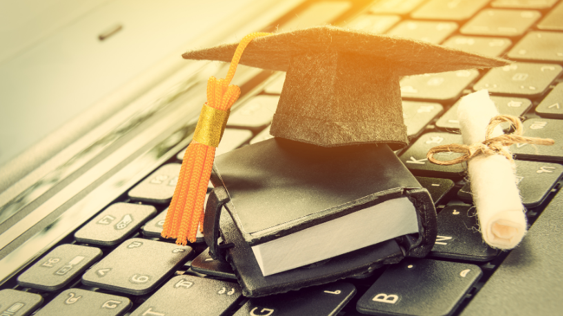 Para Gustavo Morceli, ensinar a fazer boas perguntas vale mais do que oferecer respostas prontas — e transforma a forma de aprender.