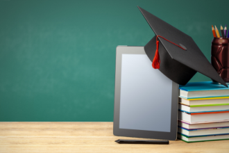 Gustavo Morceli mostra como uma educação orientada por perguntas desenvolve pensamento crítico e autonomia nos estudantes.