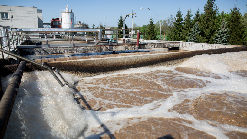 Tratamento de esgoto na prática: Diego Borges explica como o processo protege a saúde coletiva e contribui para cidades mais seguras e sustentáveis.